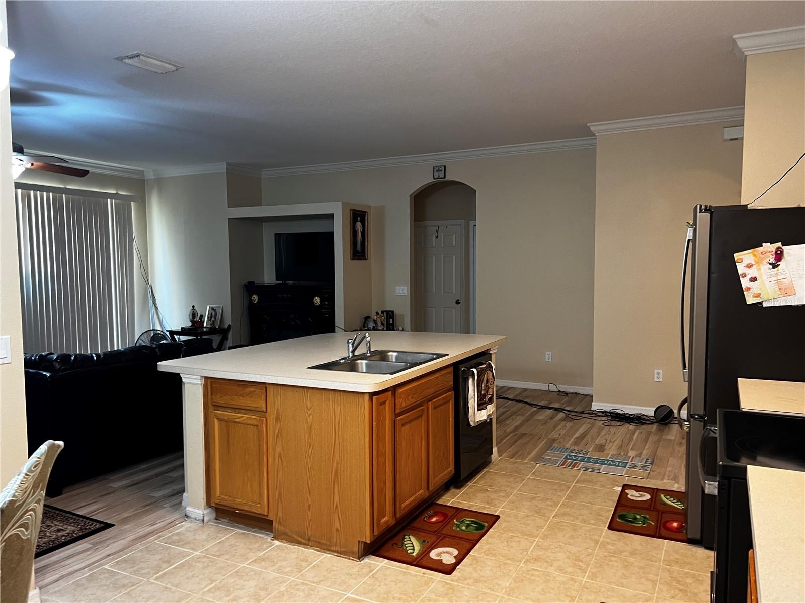 Image 8 of 30 For 27 Willow Road