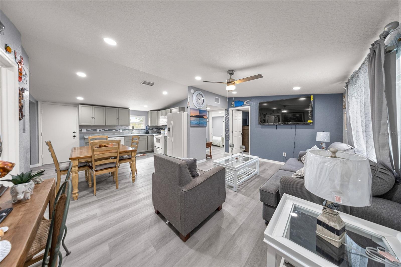 Image 9 of 35 For 8612 156th Place