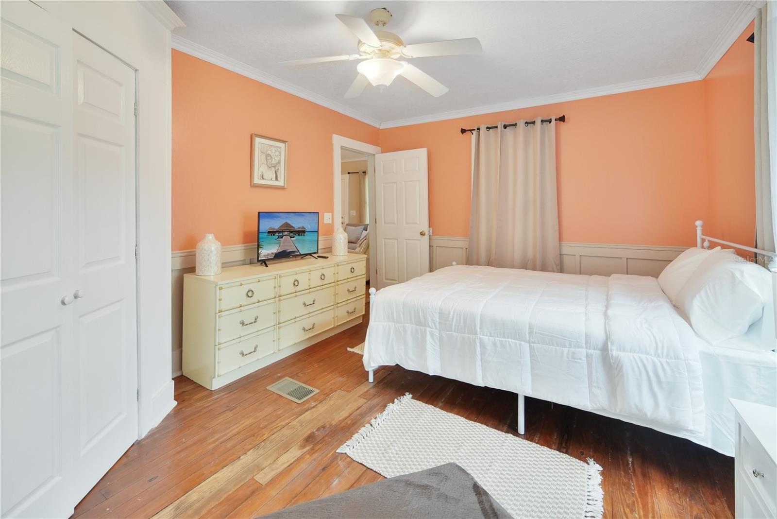 Image 22 of 38 For 1138 9th Avenue