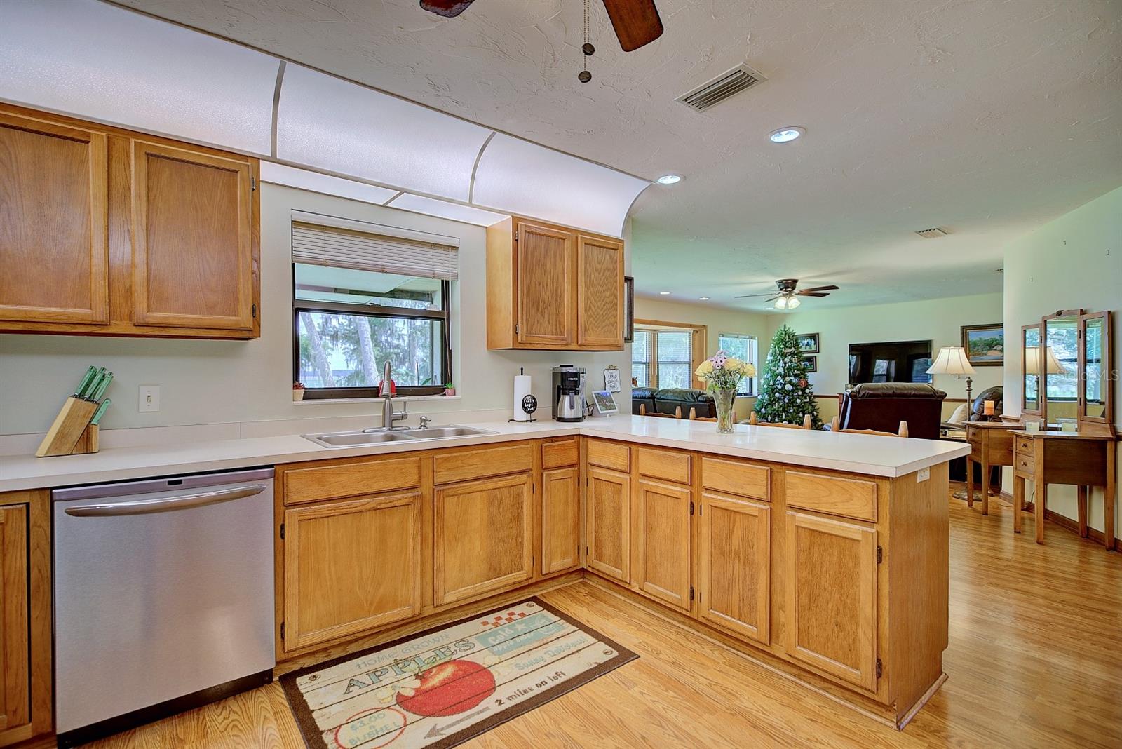 Image 13 of 49 For 7995 County Road 64 E