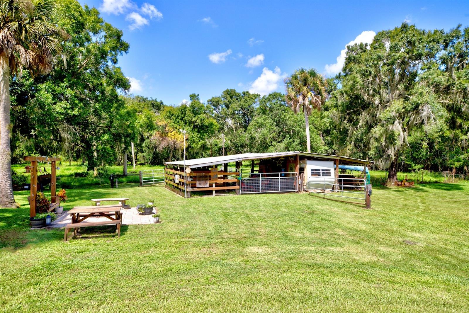 Image 41 of 49 For 7995 County Road 64 E