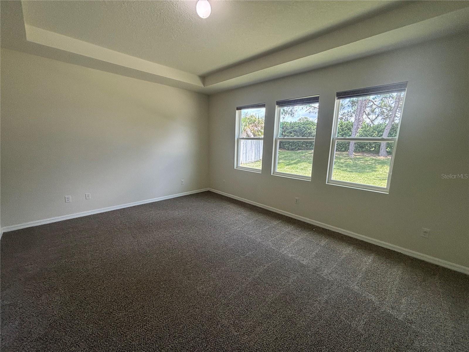 Image 13 of 37 For 5915 49th Avenue