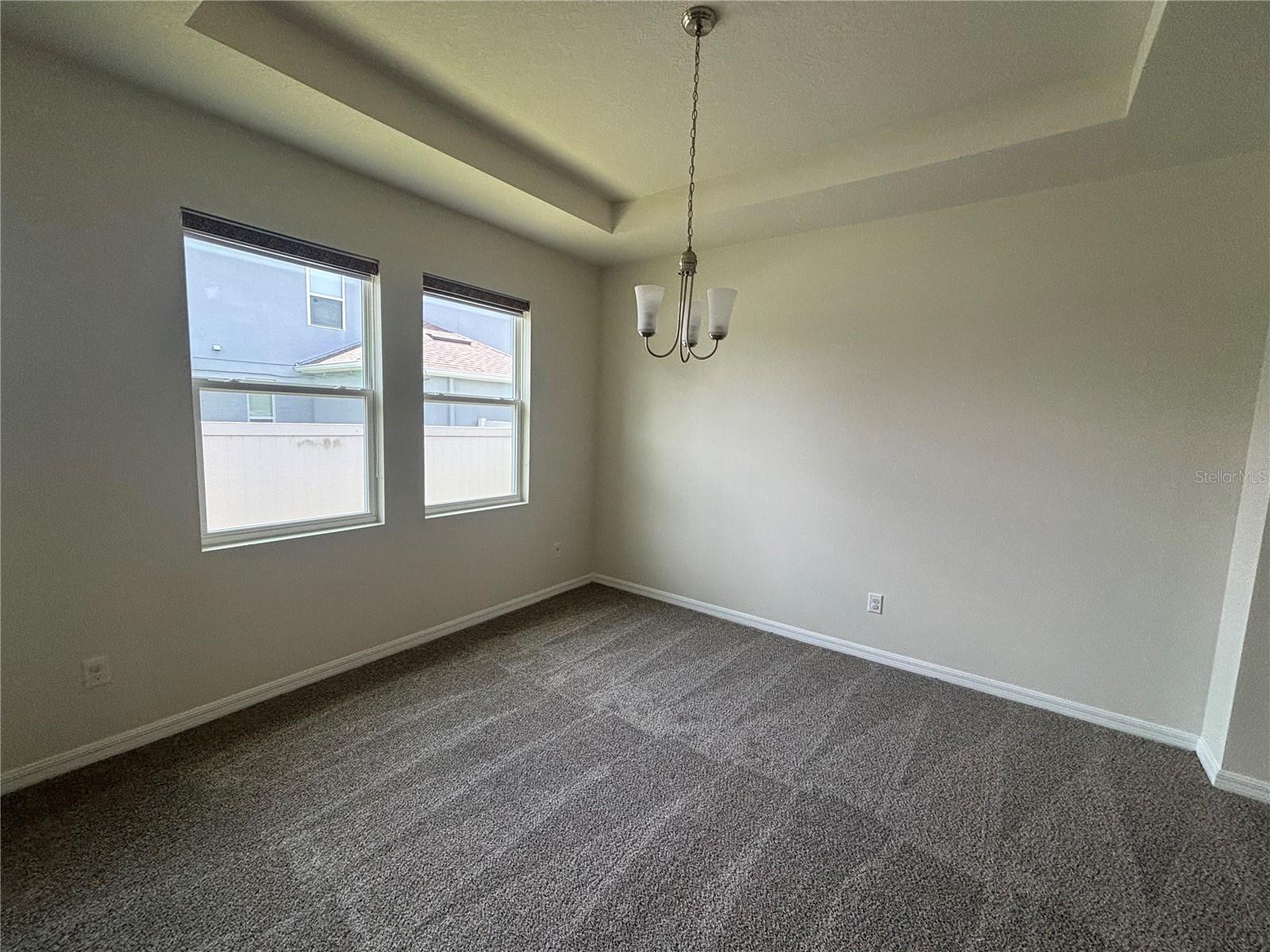 Image 14 of 37 For 5915 49th Avenue