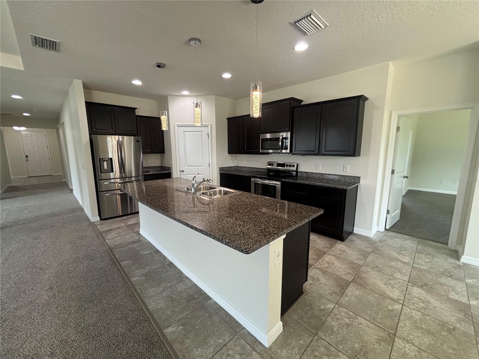 Image 6 of 37 For 5915 49th Avenue
