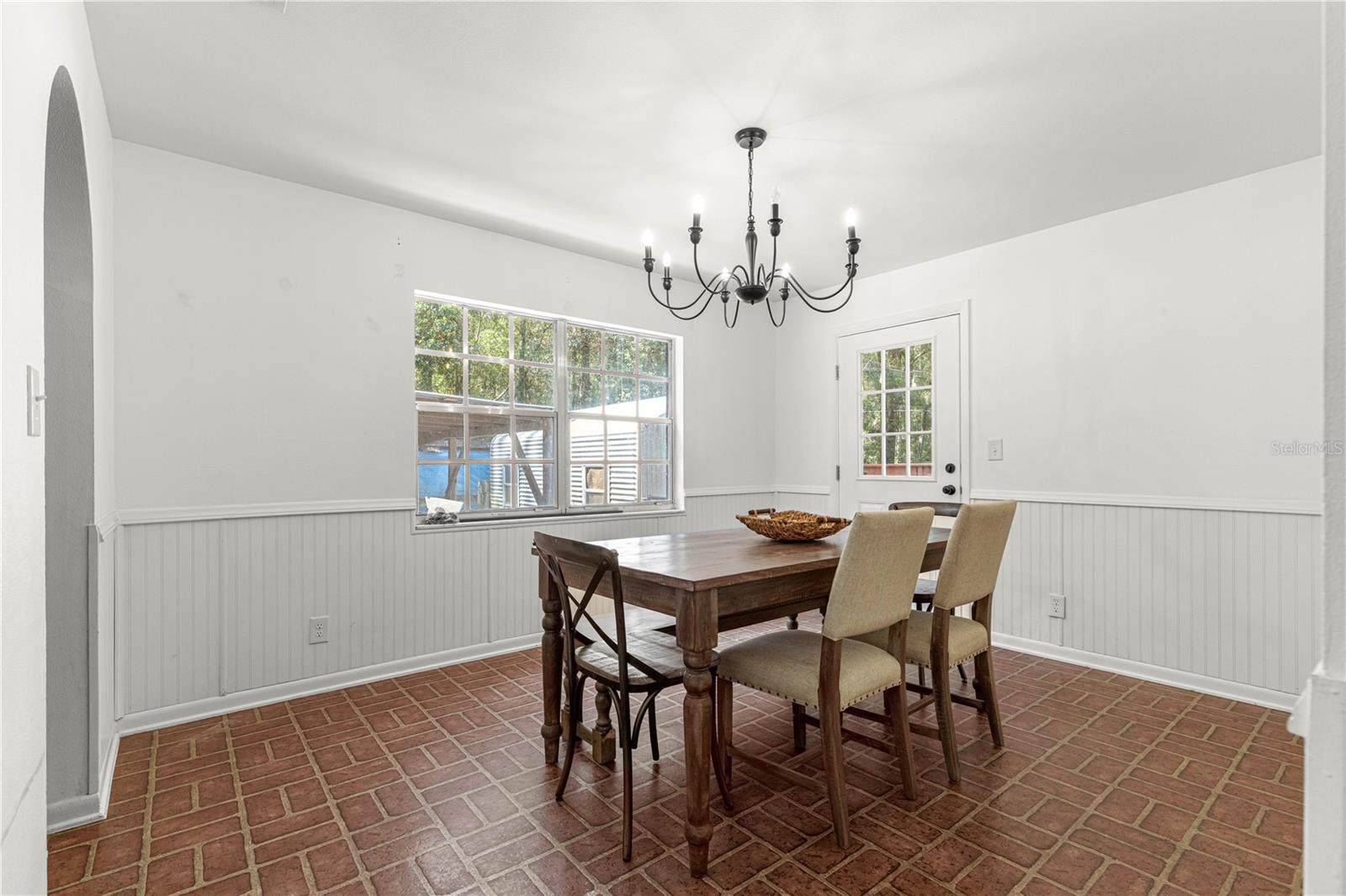 Image 10 of 83 For 5060 25th Avenue