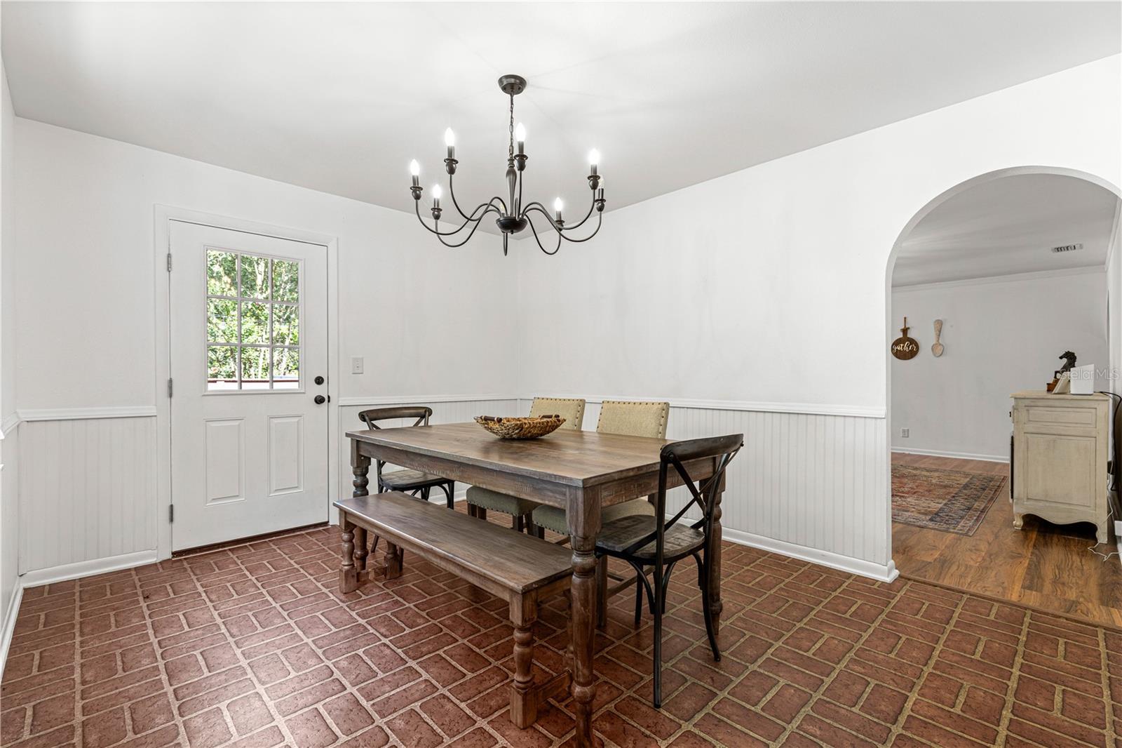 Image 11 of 83 For 5060 25th Avenue