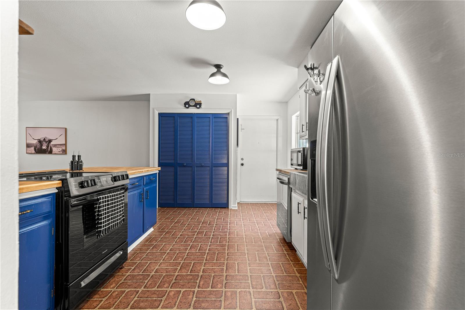 Image 13 of 83 For 5060 25th Avenue