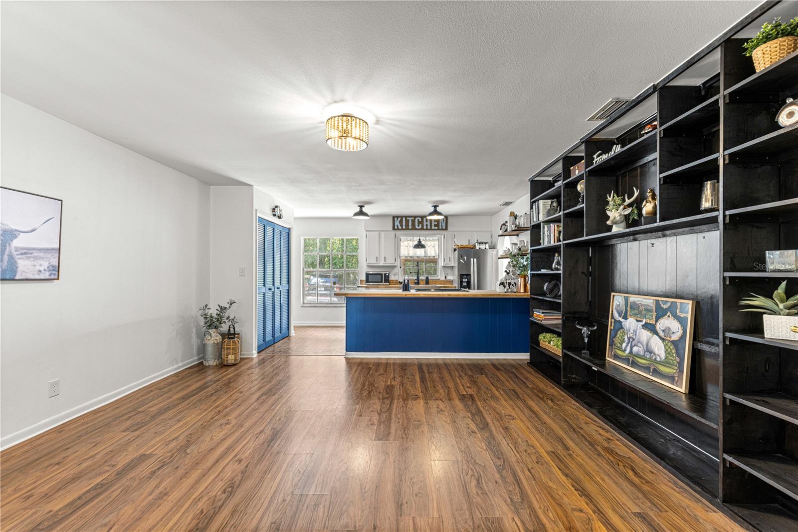 Image 21 of 83 For 5060 25th Avenue