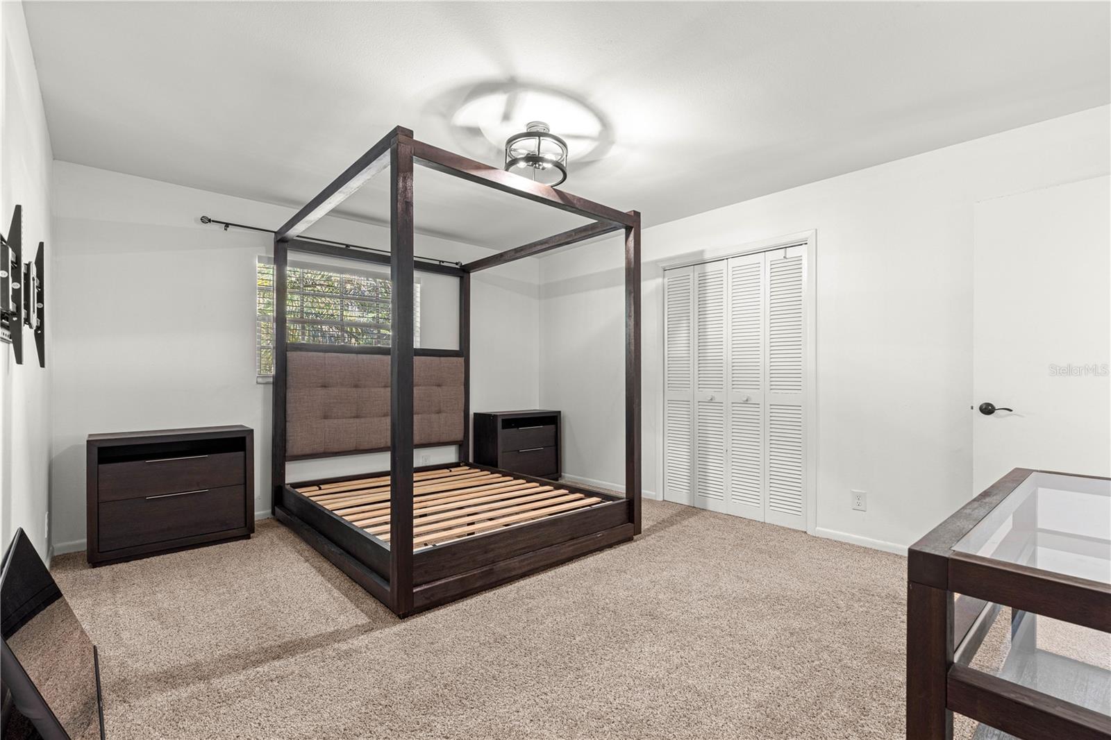 Image 30 of 83 For 5060 25th Avenue