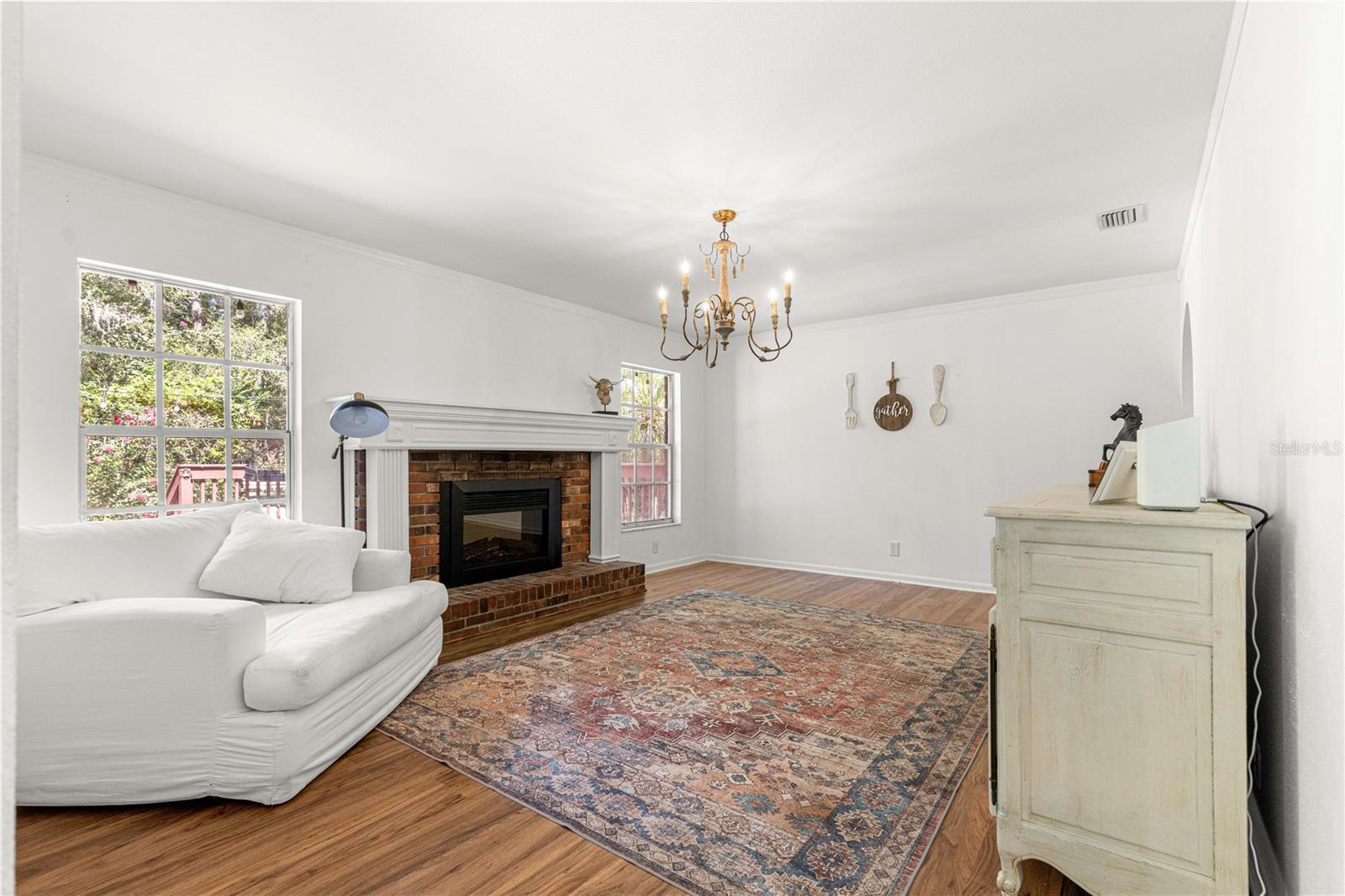 Image 9 of 83 For 5060 25th Avenue