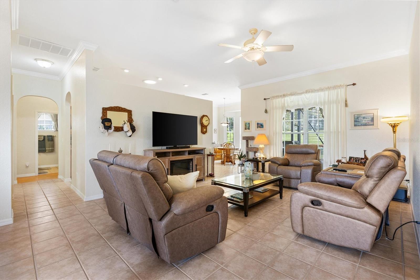 Image 7 of 50 For 17998 115th Circle