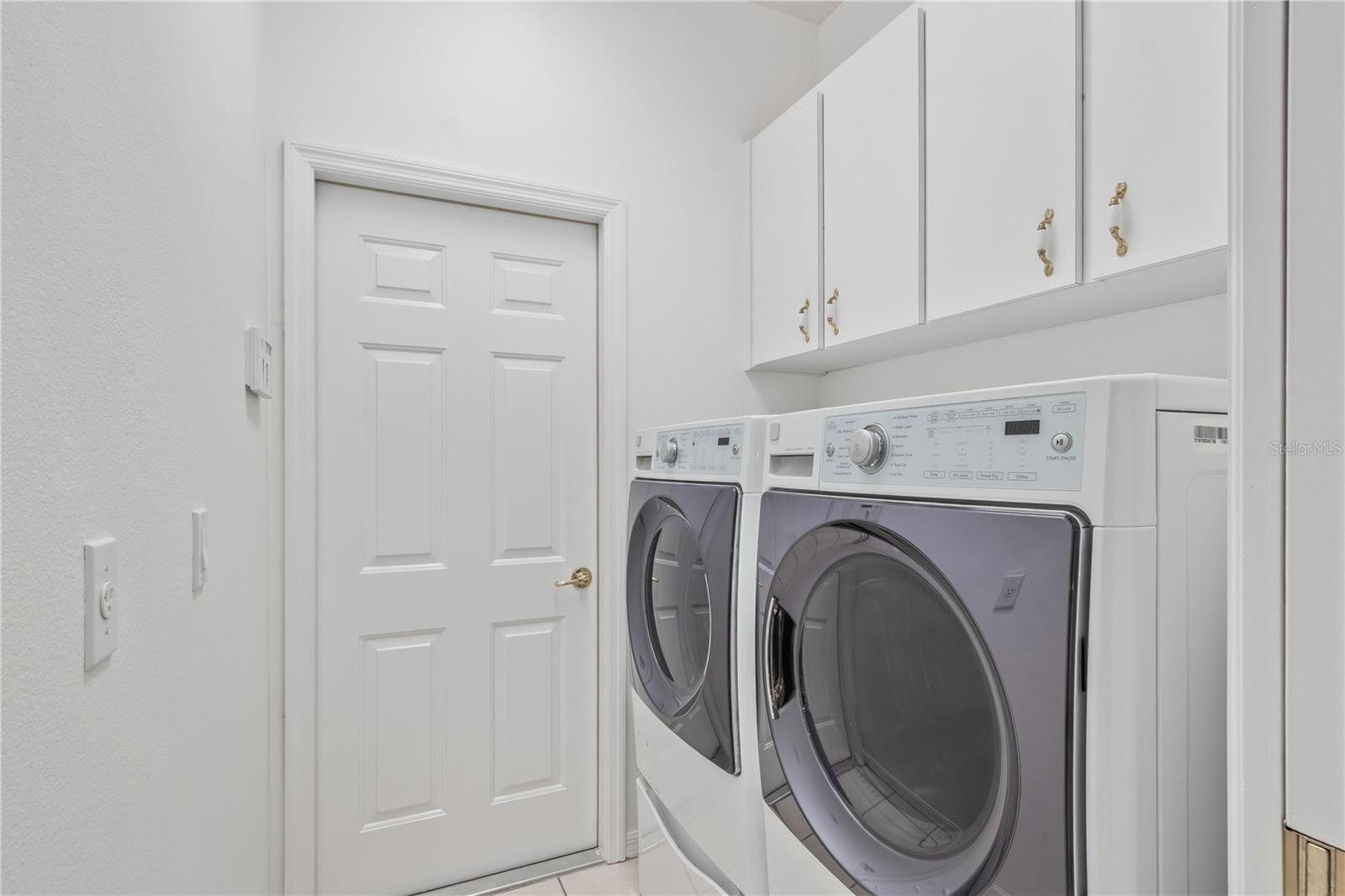 Image 20 of 48 For 9441 90th Street