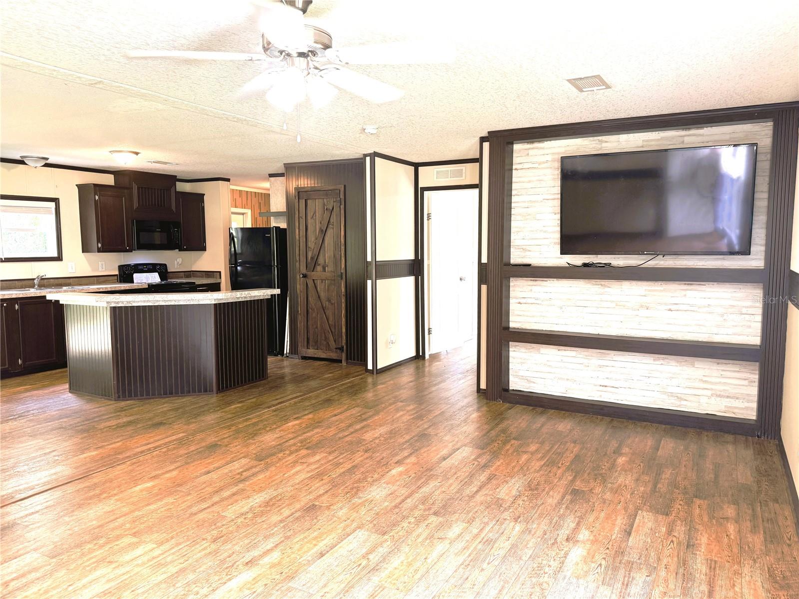 Image 13 of 90 For 10755 160th Street