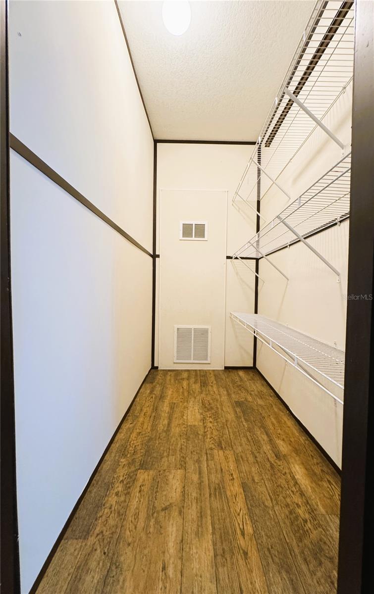Image 21 of 90 For 10755 160th Street