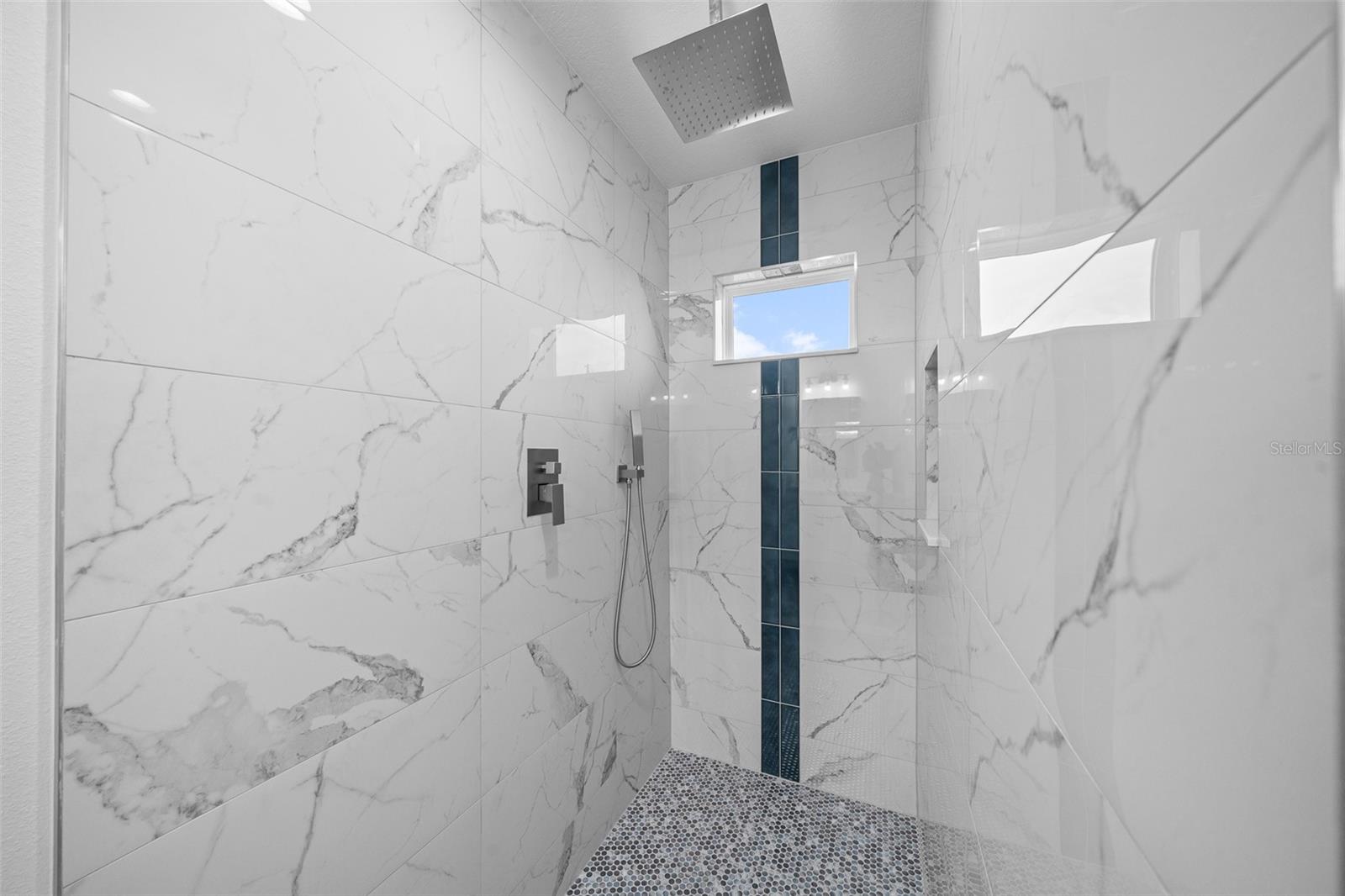 Image 26 of 32 For 31 Juniper Dr