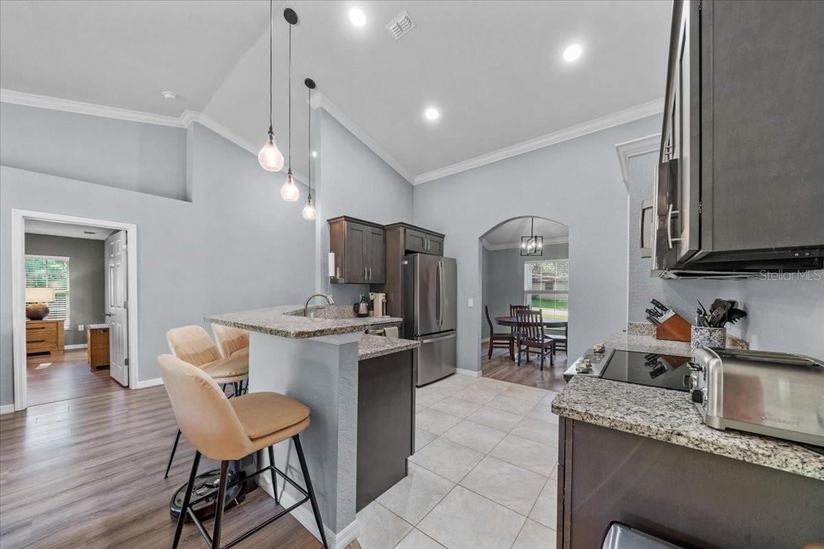 Listing photo id 18 for 767 66th Place