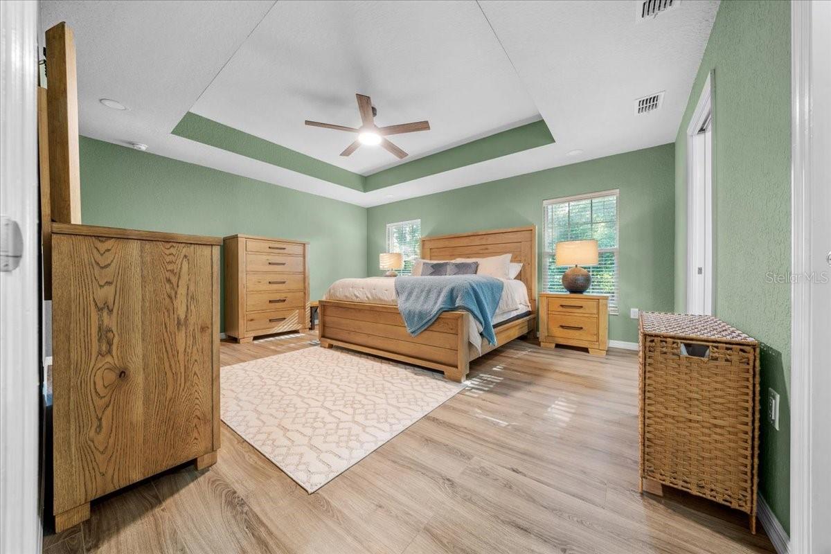 Listing photo id 19 for 767 66th Place