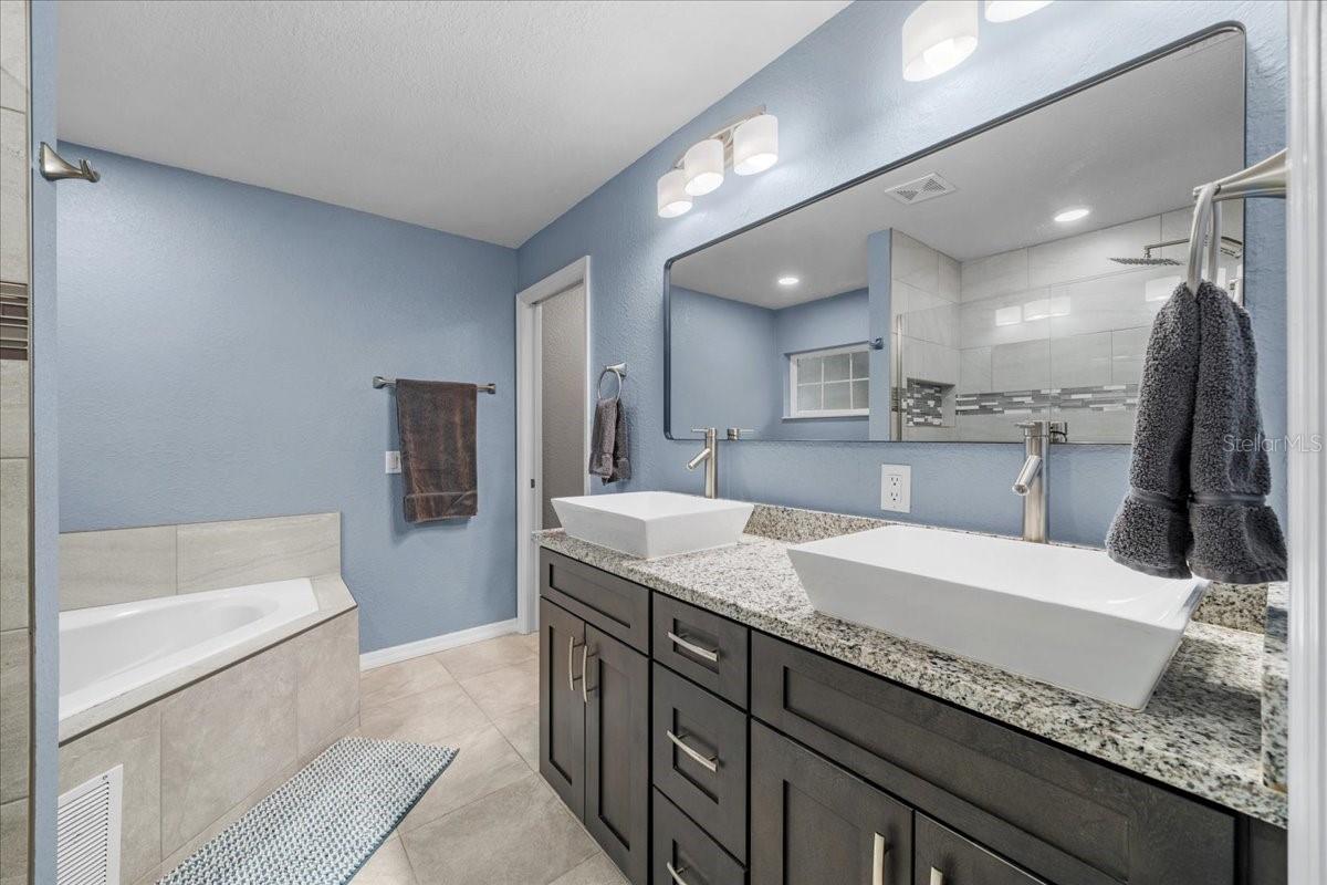 Listing photo id 24 for 767 66th Place