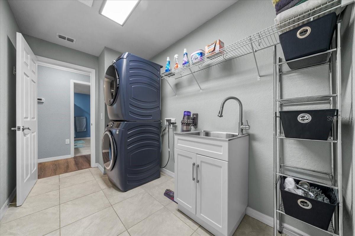 Listing photo id 44 for 767 66th Place