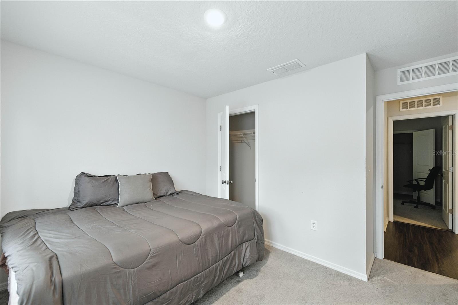 Image 17 of 23 For 10802 Haitian Drive