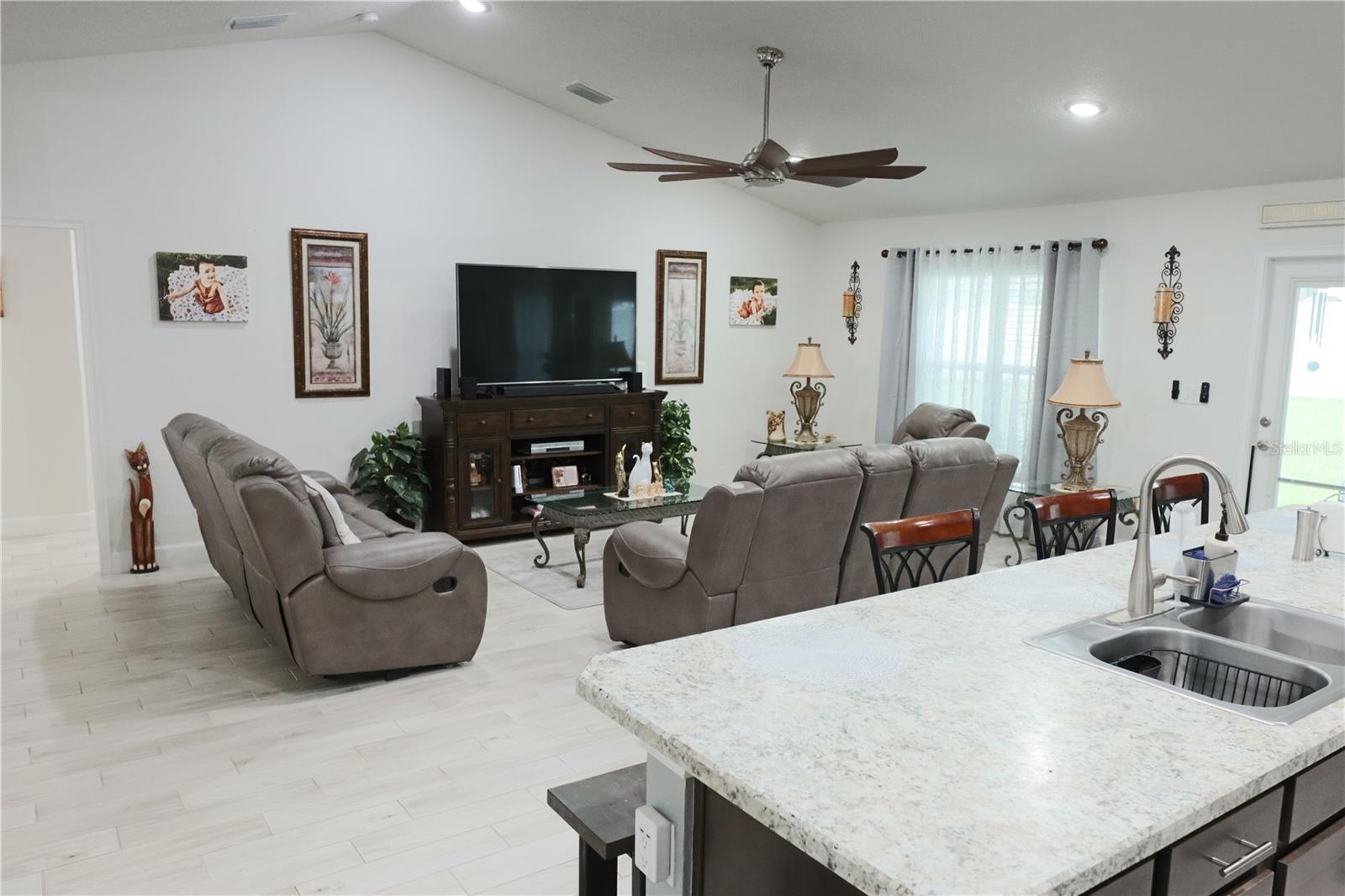 Image 13 of 22 For 3005 25th Street