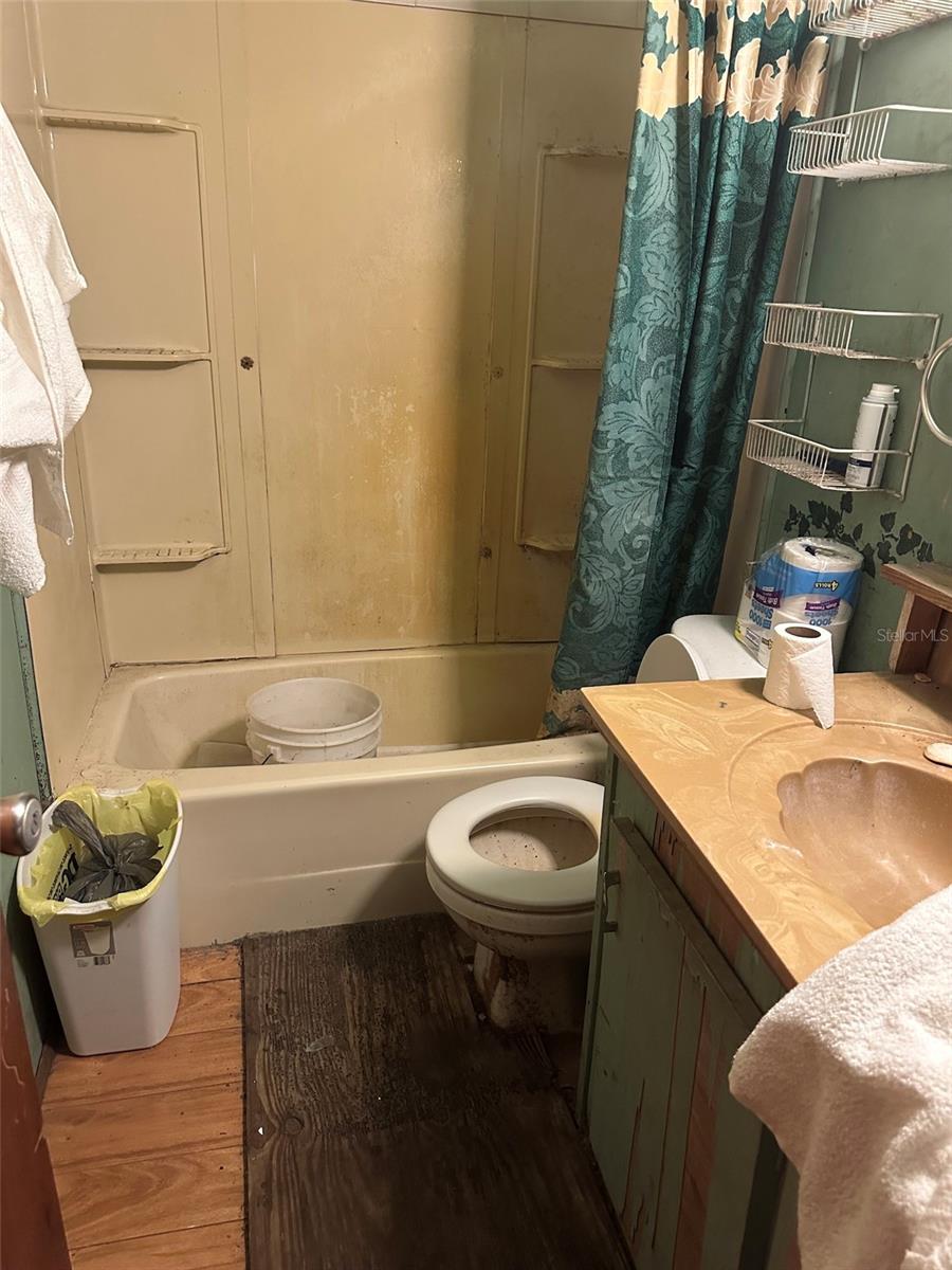 Image 6 of 12 For 11151 235th Street