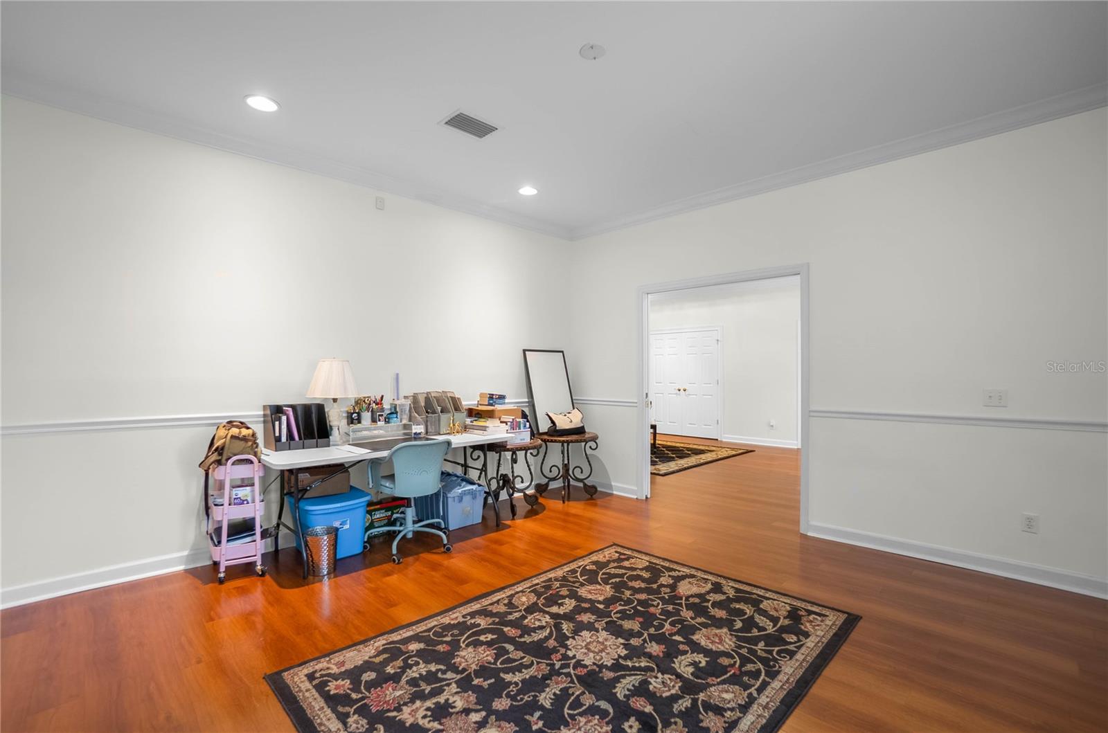 Image 10 of 96 For 9093 Pinehurst Court 3