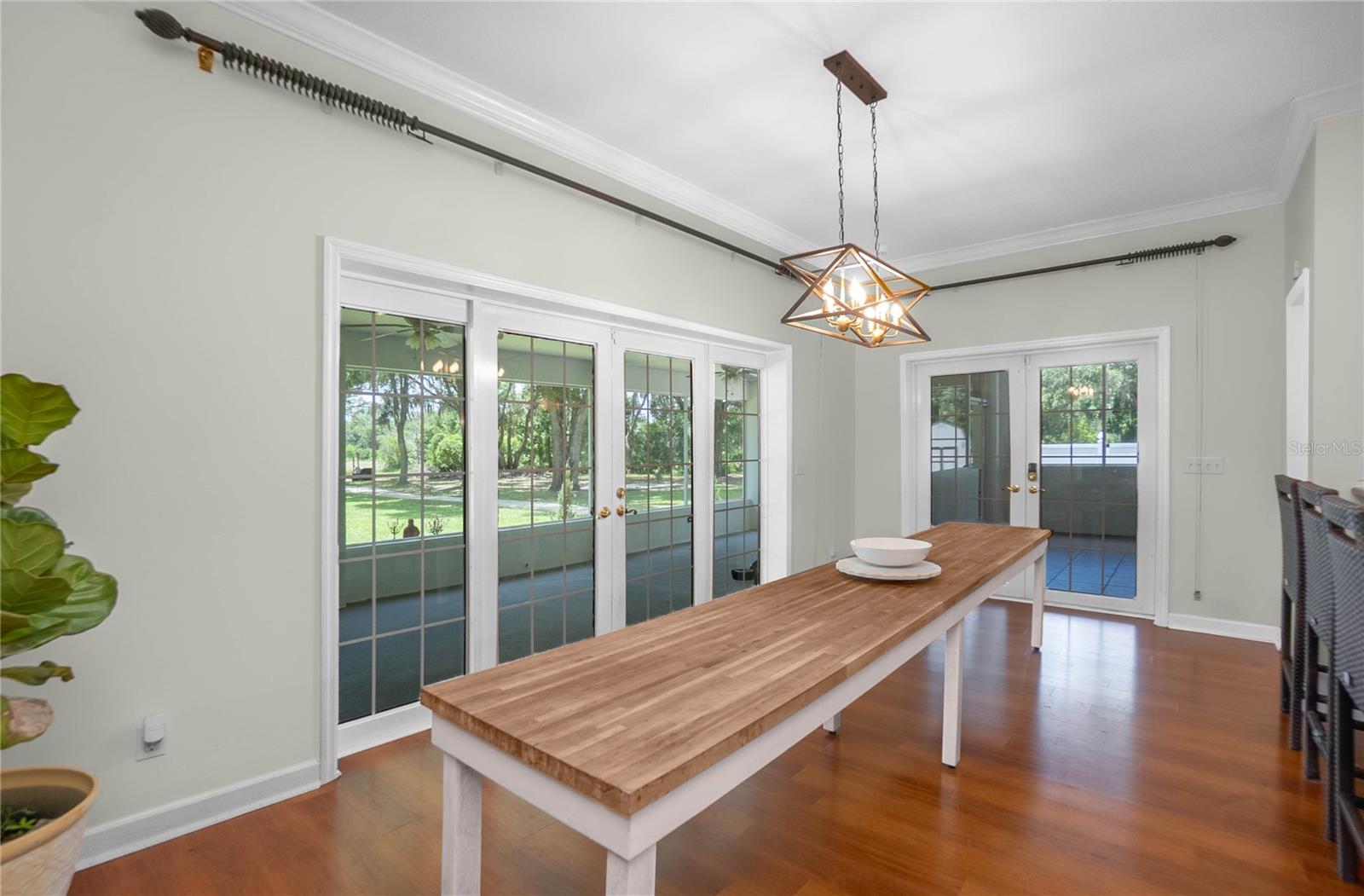 Image 13 of 96 For 9093 Pinehurst Court 3