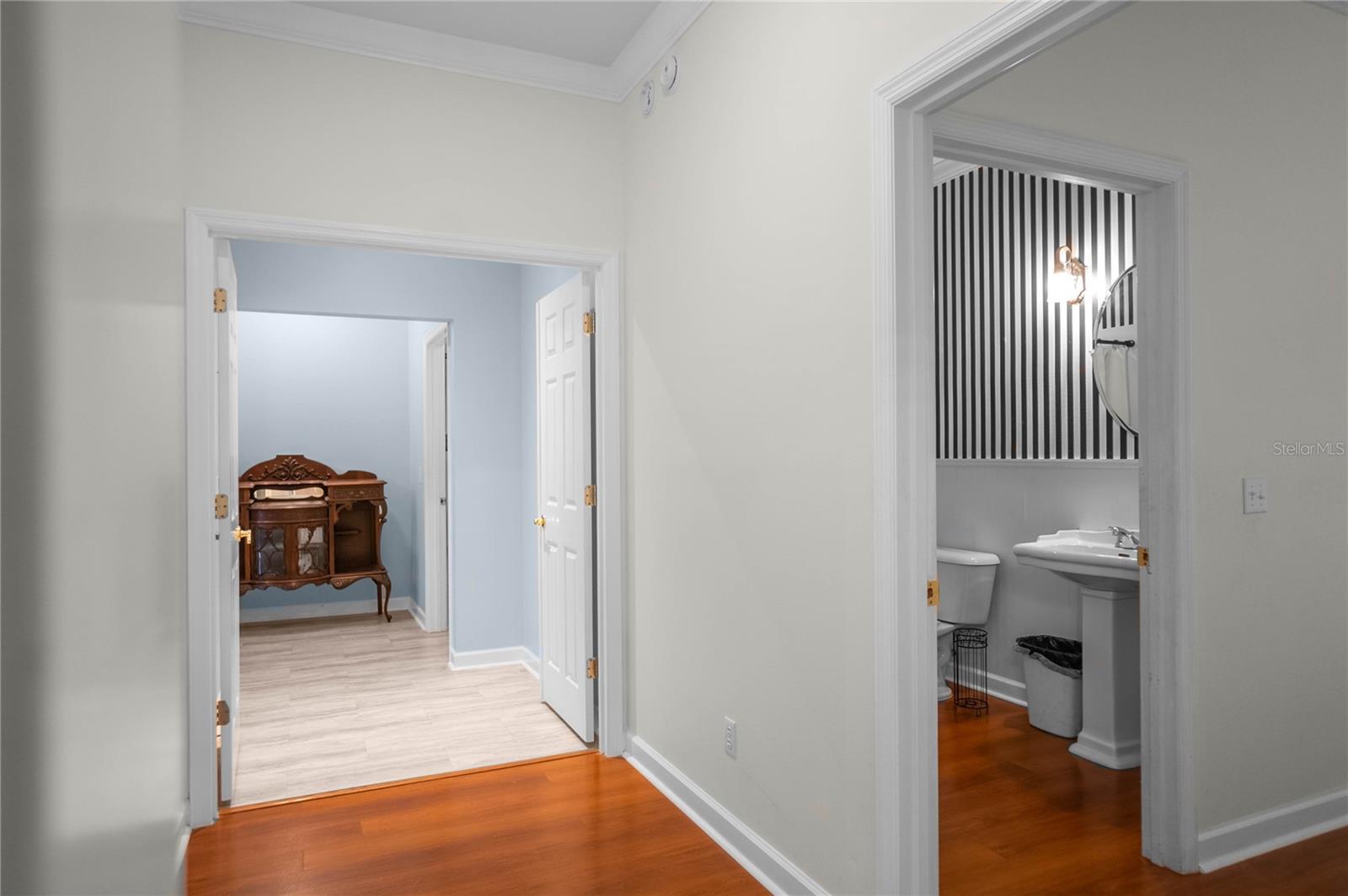 Image 21 of 96 For 9093 Pinehurst Court 3