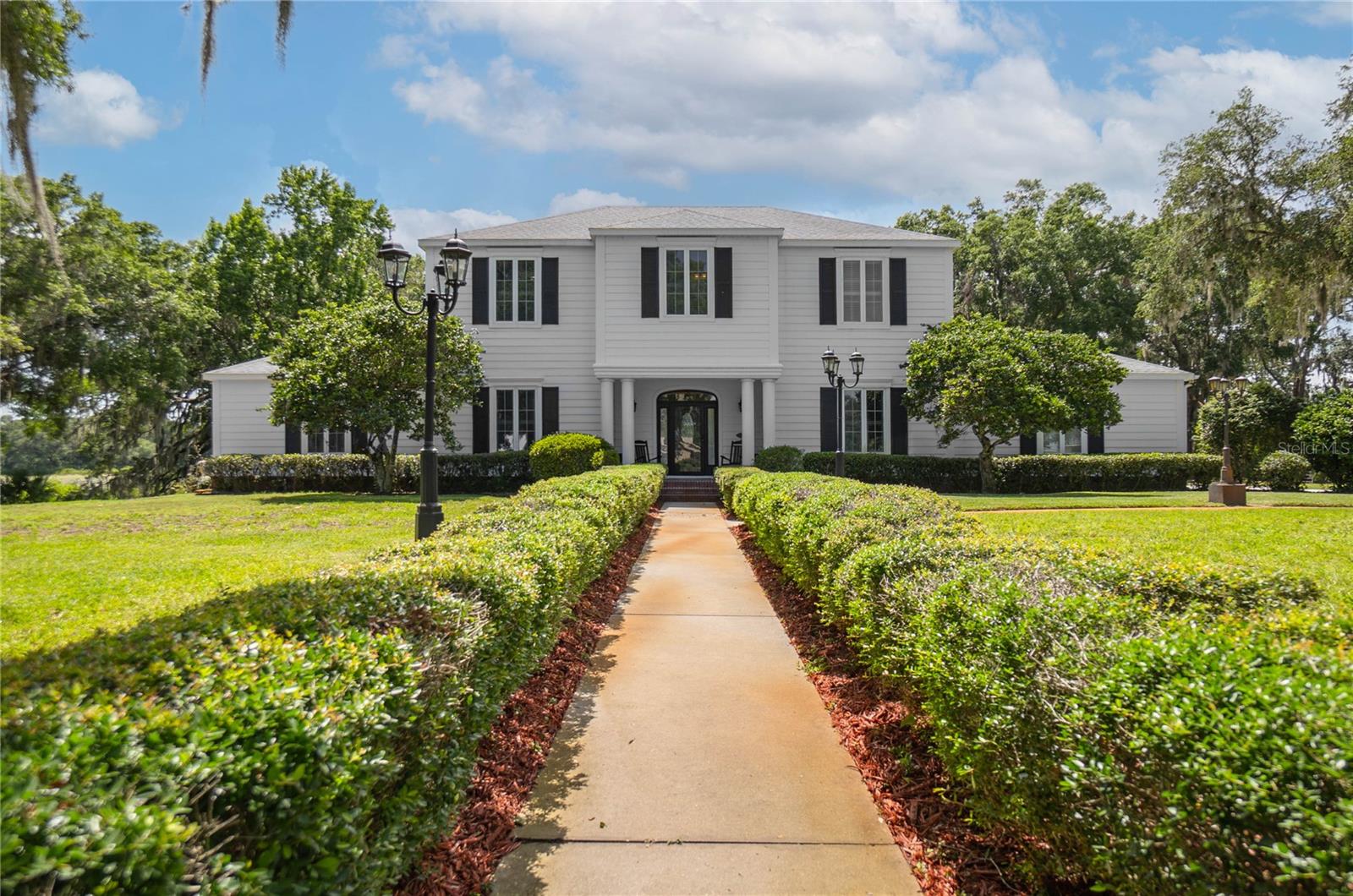 Image 3 of 96 For 9093 Pinehurst Court 3