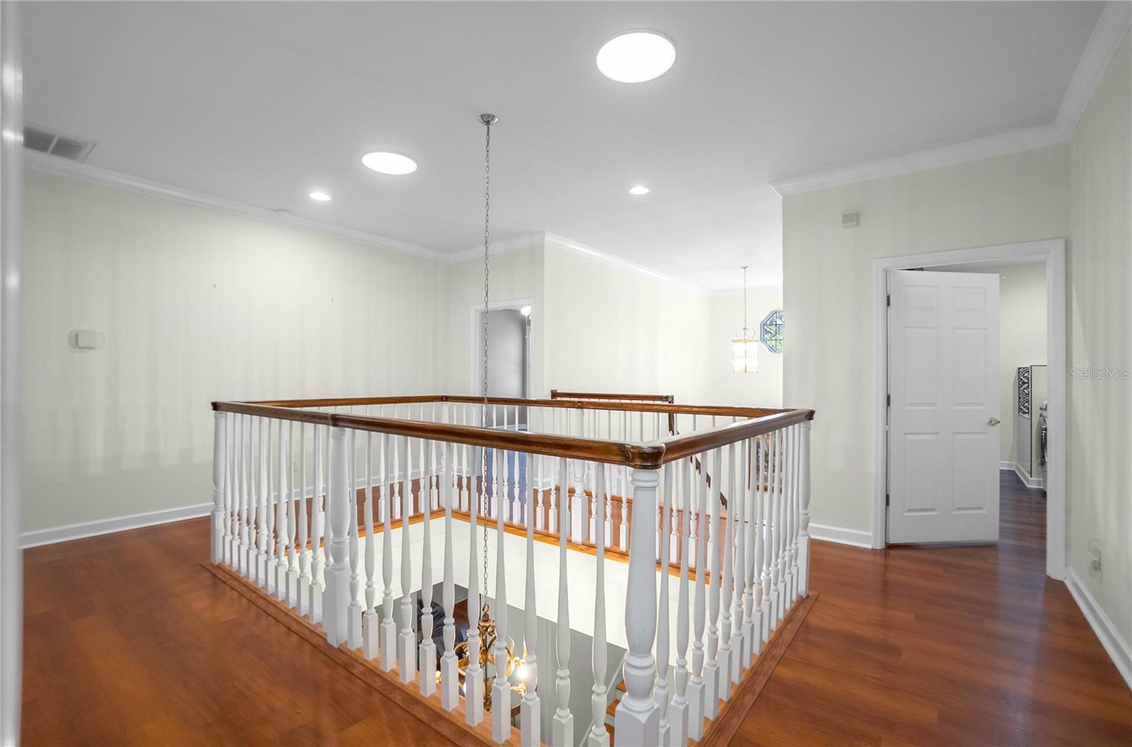 Image 38 of 96 For 9093 Pinehurst Court 3