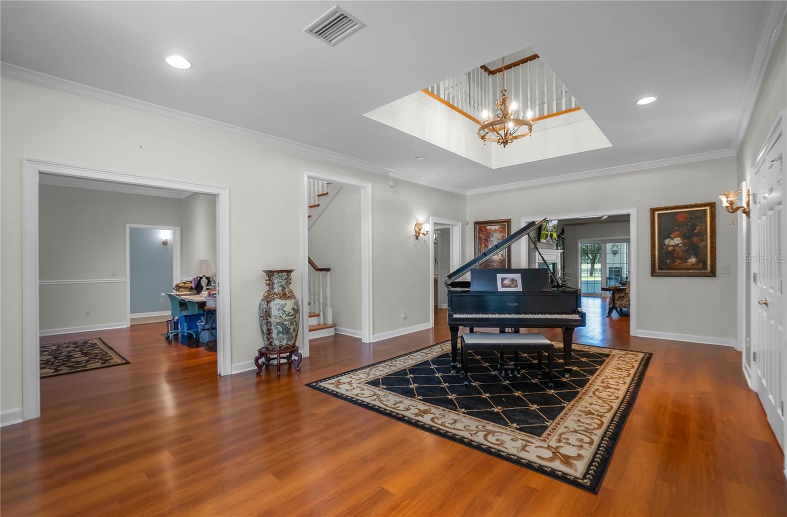 Image 5 of 96 For 9093 Pinehurst Court 3
