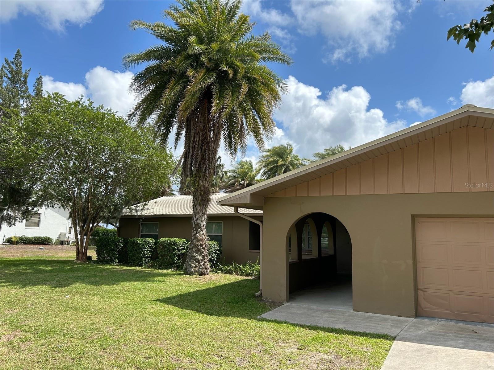 Image 7 of 37 For 722 1st Court