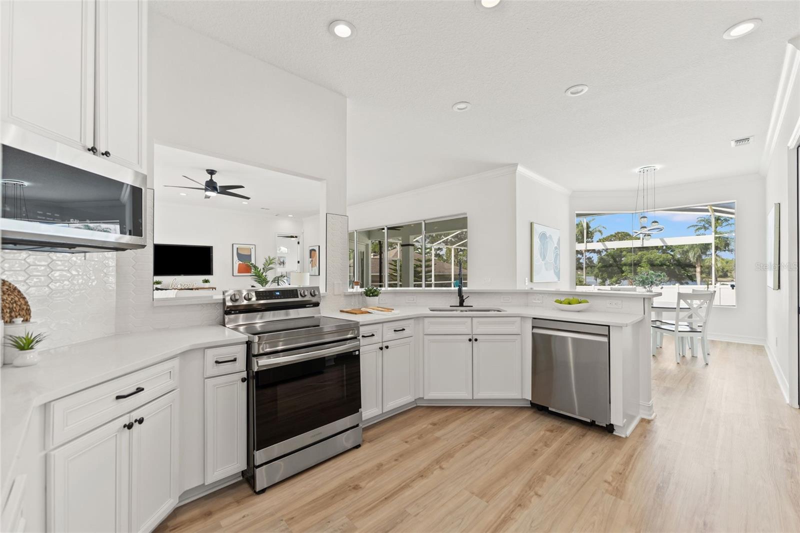 Image 13 of 43 For 1148 Rosetta Drive