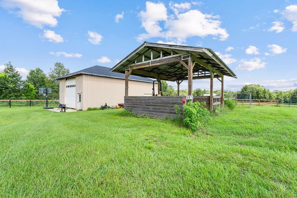 Image 21 of 64 For 20765 36th Street