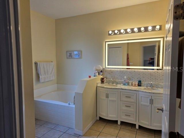 Image 15 of 23 For 2621 162nd Street Road