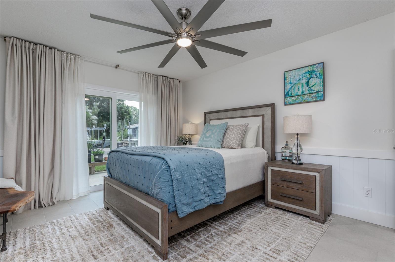 Listing photo id 12 for 11456 Clubview Drive