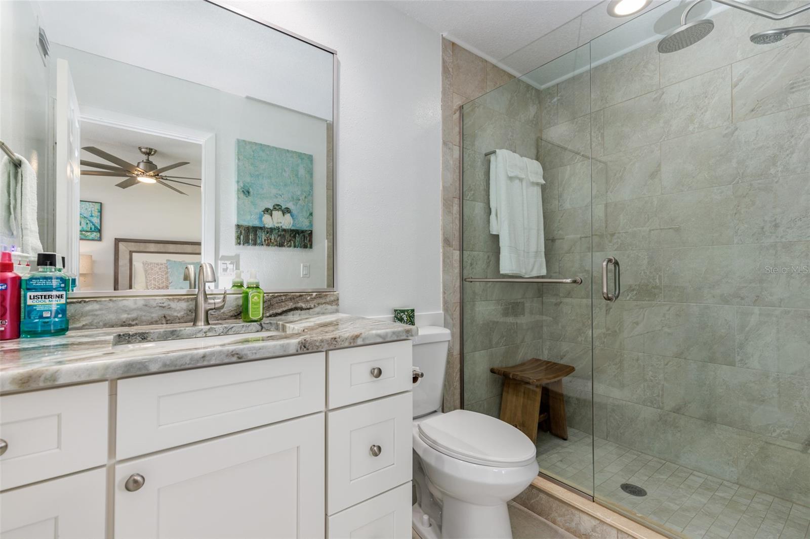 Listing photo id 23 for 11456 Clubview Drive