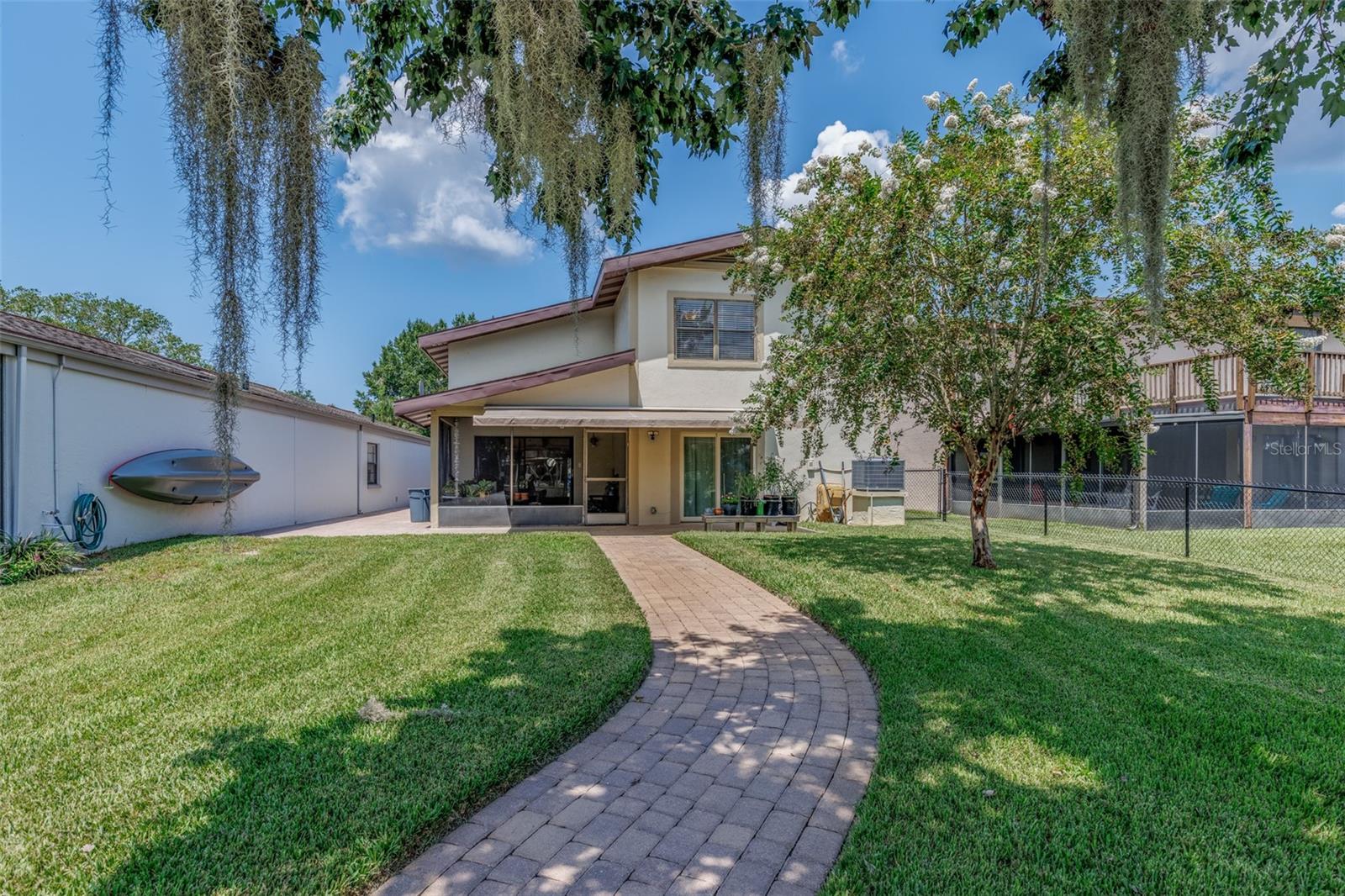 Listing photo id 33 for 11456 Clubview Drive