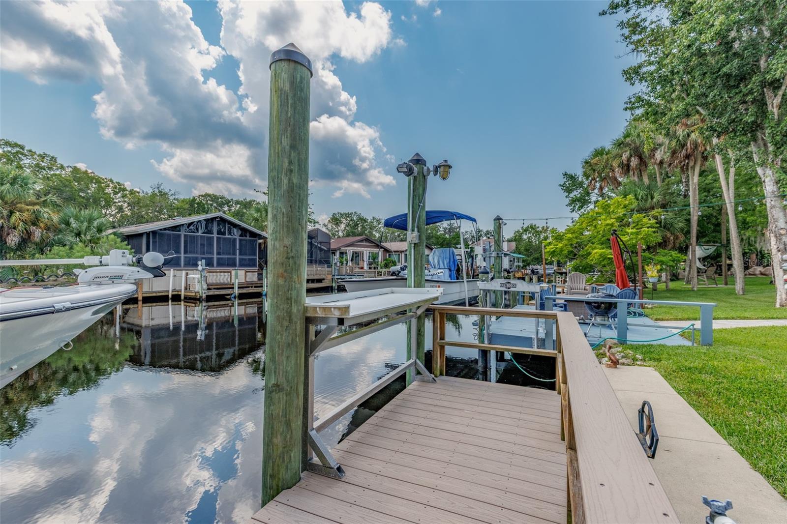 Listing photo id 40 for 11456 Clubview Drive