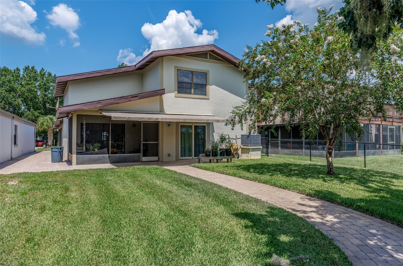 Listing photo id 41 for 11456 Clubview Drive