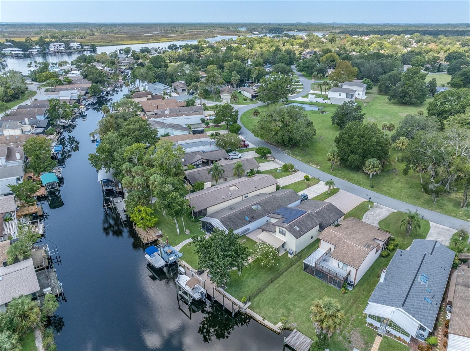 Listing photo id 45 for 11456 Clubview Drive