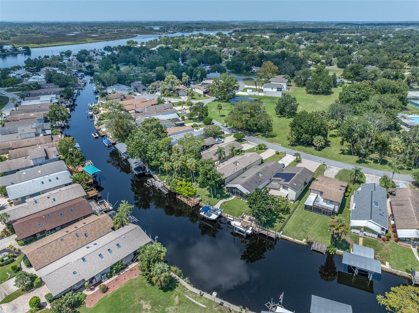 Listing photo id 50 for 11456 Clubview Drive