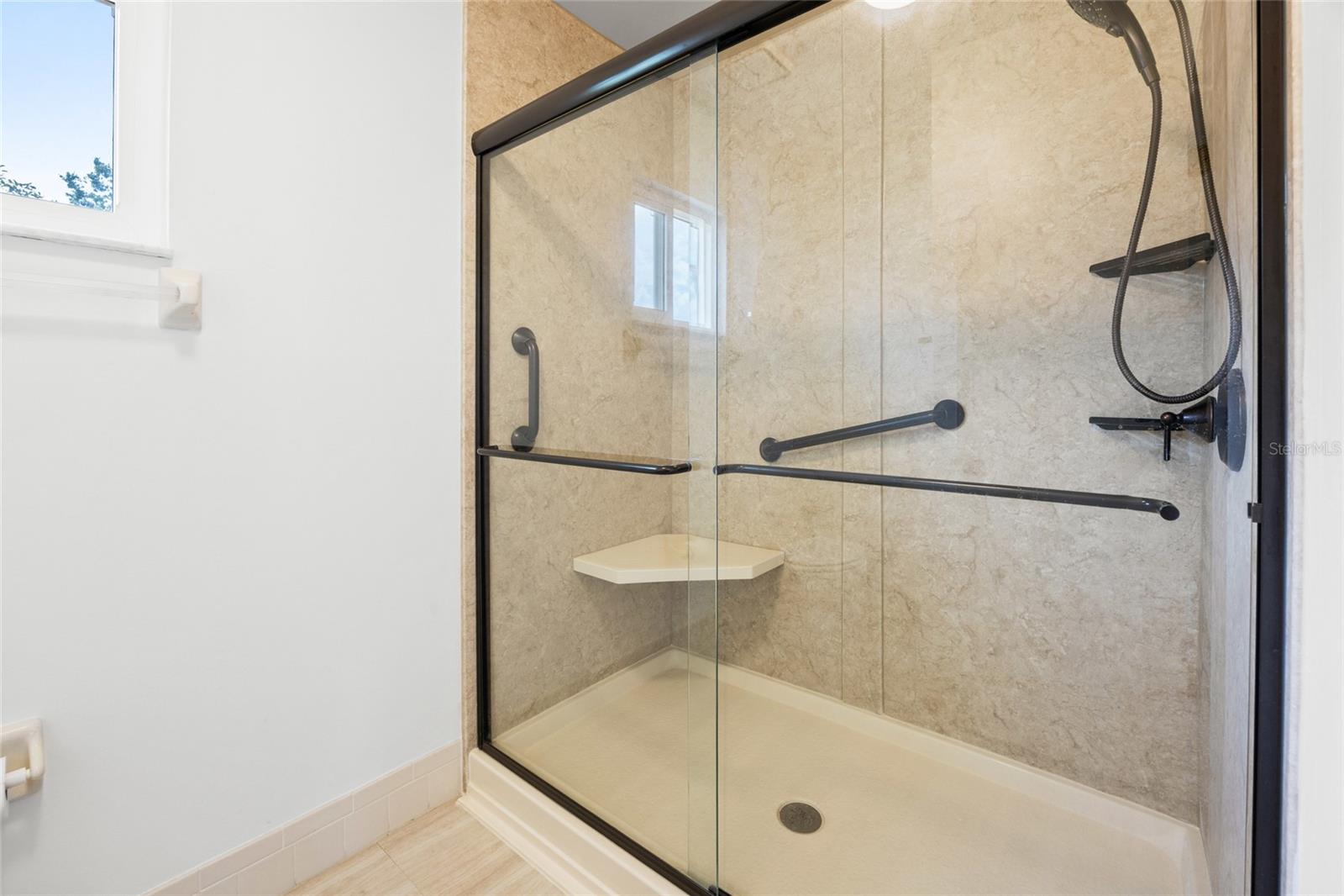 Image 11 of 43 For 6473 108th Street