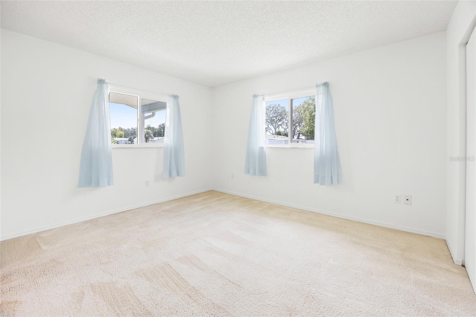 Image 13 of 43 For 6473 108th Street