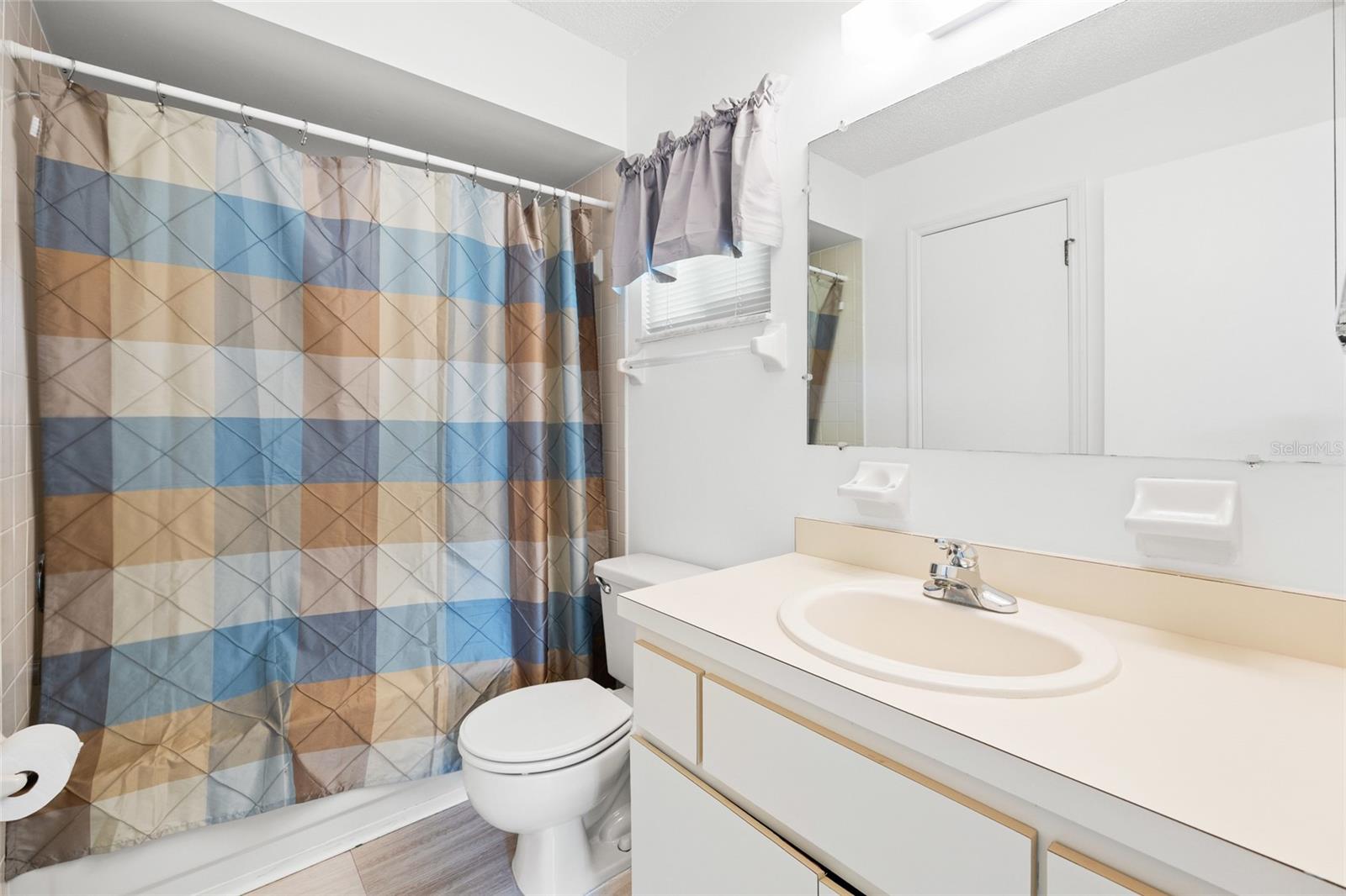 Image 15 of 43 For 6473 108th Street