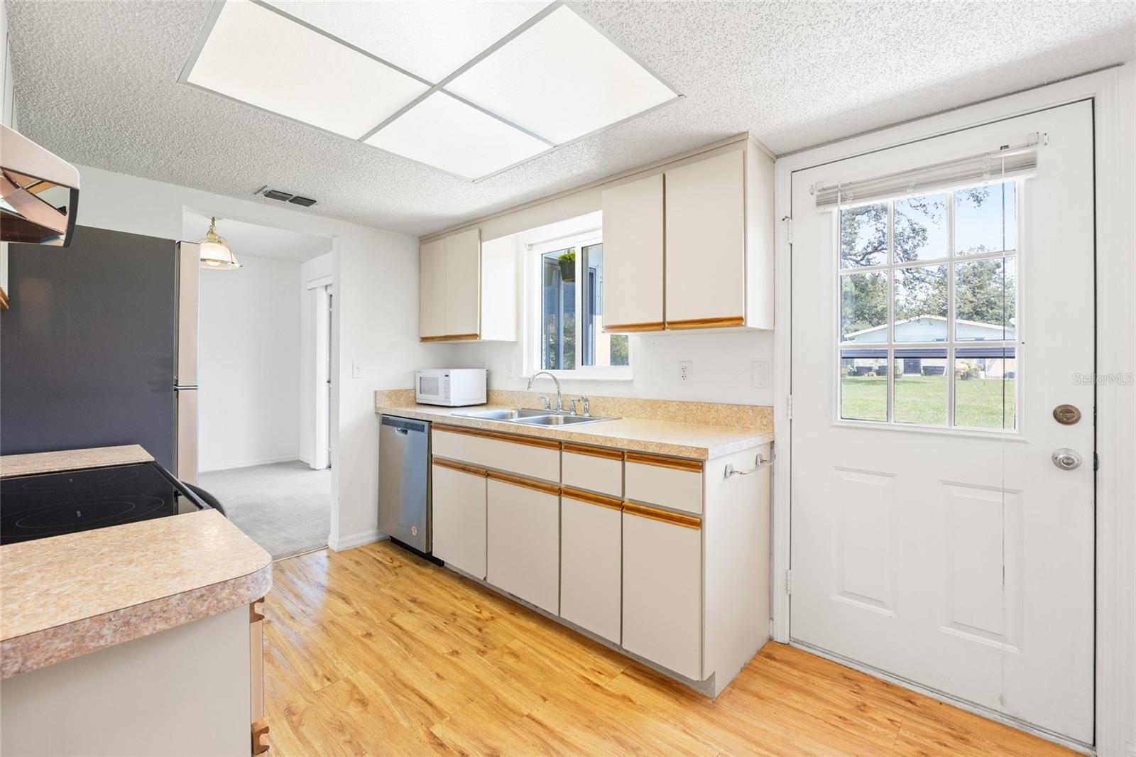 Image 17 of 43 For 6473 108th Street