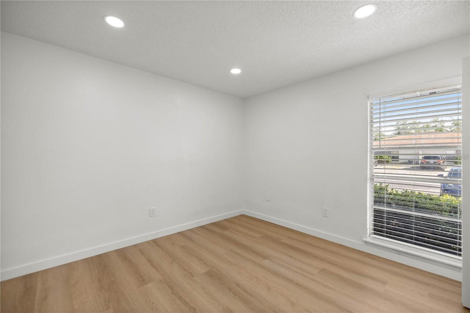 Image 13 of 13 For 5425 30th Place B
