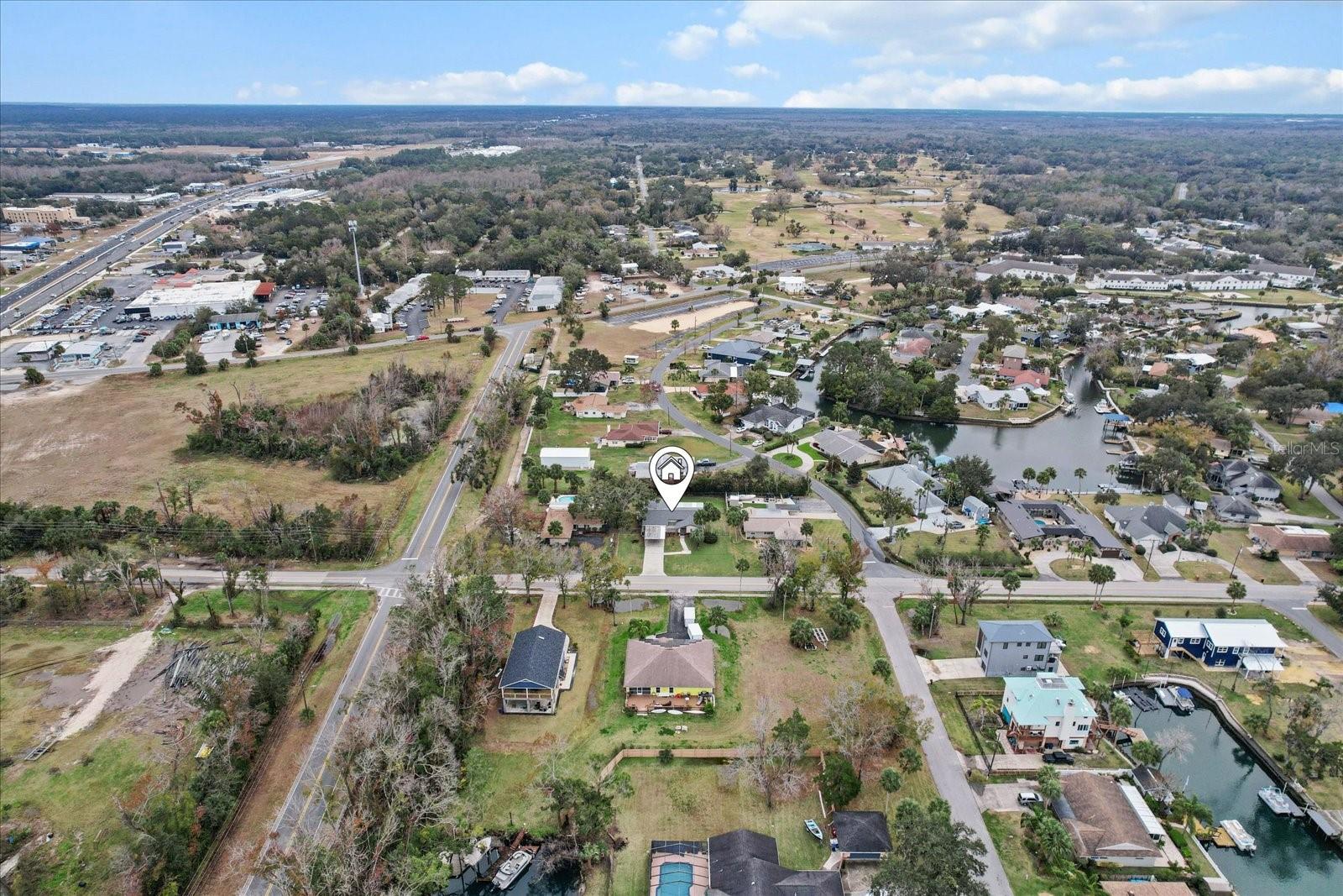 Image 2 of 61 For 512 Paradise Point Road