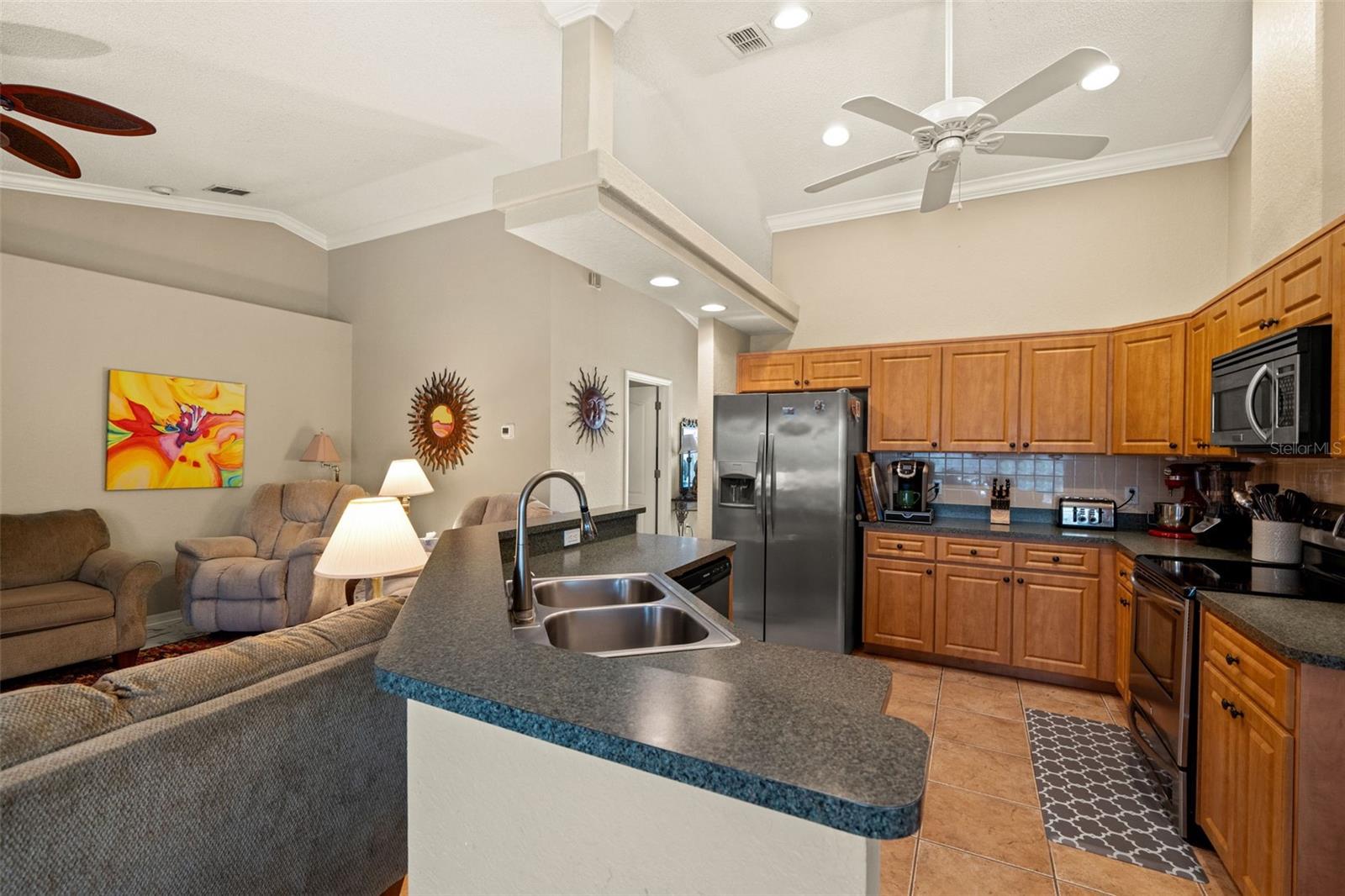 Listing photo id 8 for 60 Cypress Boulevard E